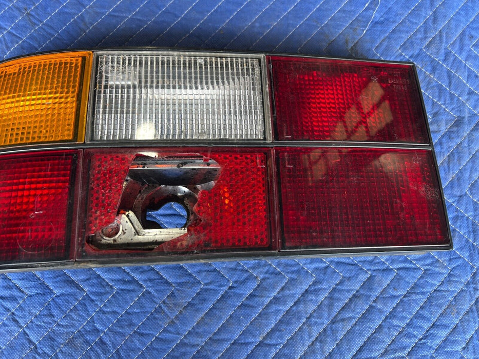 1983-1985 Porsche 944 Rear Left Driver LH Tail Light Lamp 6 Panel OEM #1747EM