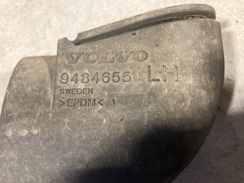 46763324