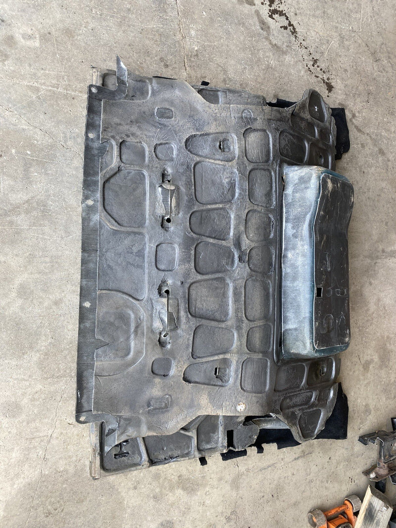 46764986