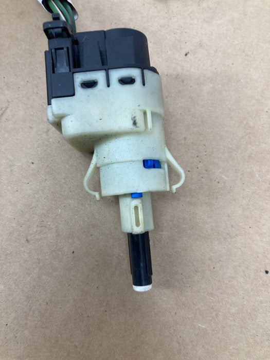 1998-2005 Land Rover Freelander 1 YMQ503280 Brake Light Switch OEM #3082M