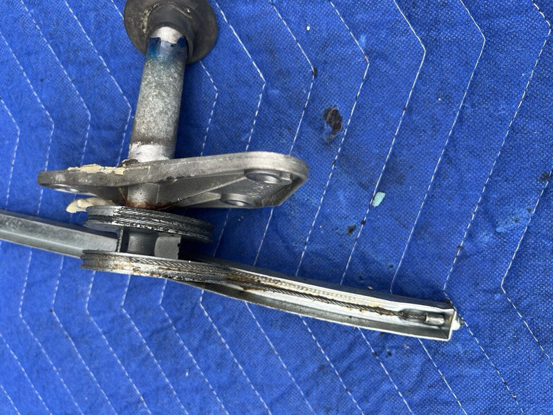 1986-1993 Volvo 240 244 245 Front Wiper Transmission Linkage Assembly OEM #3599E