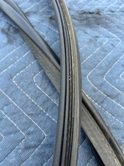 43947595