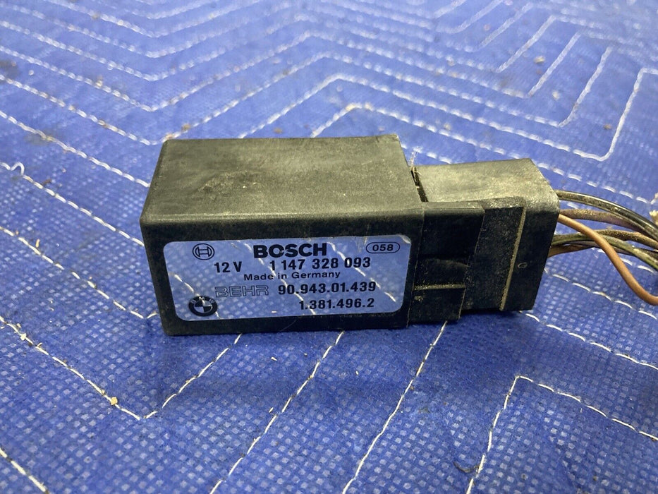 1984-1991 BMW 318i 325i E30 Bosch Climate Control Relay Unit 1381496 OEM #2684M