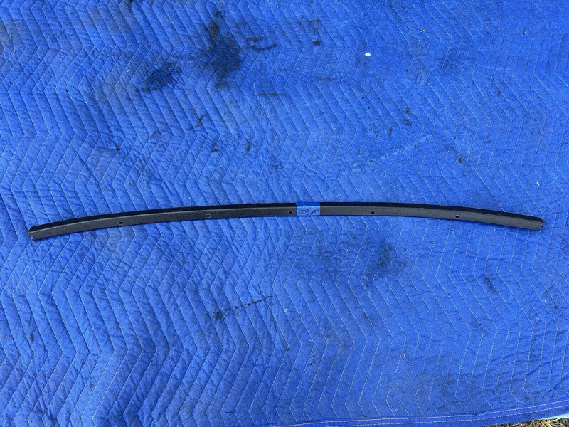 1986-1993 Volvo 240 244 245 Front Upper Windshield Inner Trim A Pillar OE #3719E