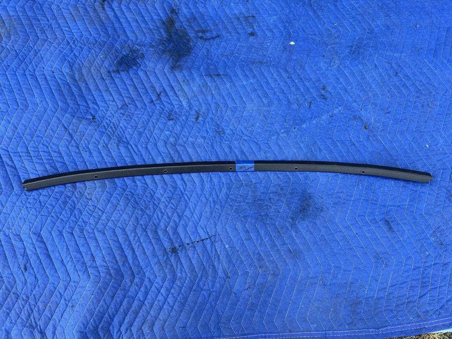 1986-1993 Volvo 240 244 245 Front Upper Windshield Inner Trim A Pillar OE #3719E