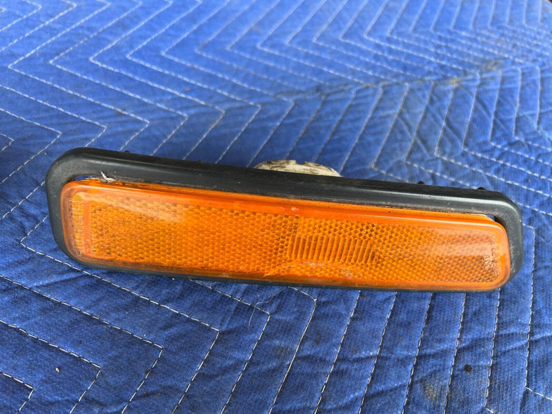 1983-1985 Porsche 944 Front Bumper Right Left Marker Light Lamp Pair OEM #1832EM