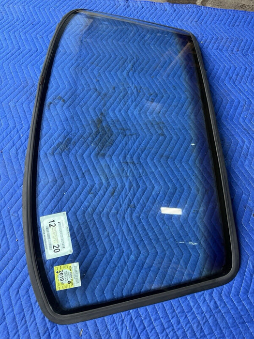 1986-1993 Volvo 240 244 245 Flush Mount Front Windshield Window Glass OEM #3767E