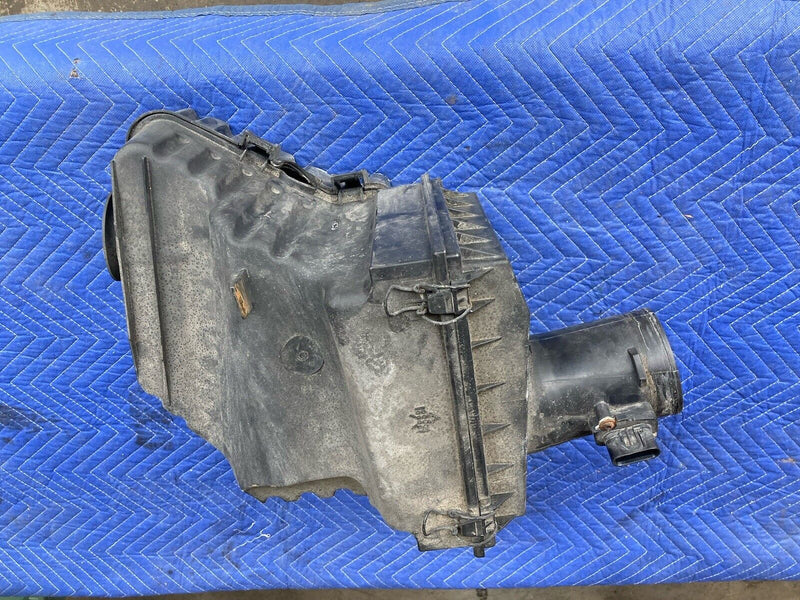 2006-2016 Chevy Impala GM Air Filter Intake Box OEM #3207M