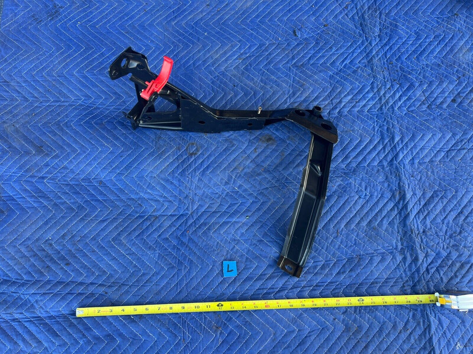 1984-1989 Volvo 740 760 Sedan Steering Column Dash Bracket Brace OEM #1575EM