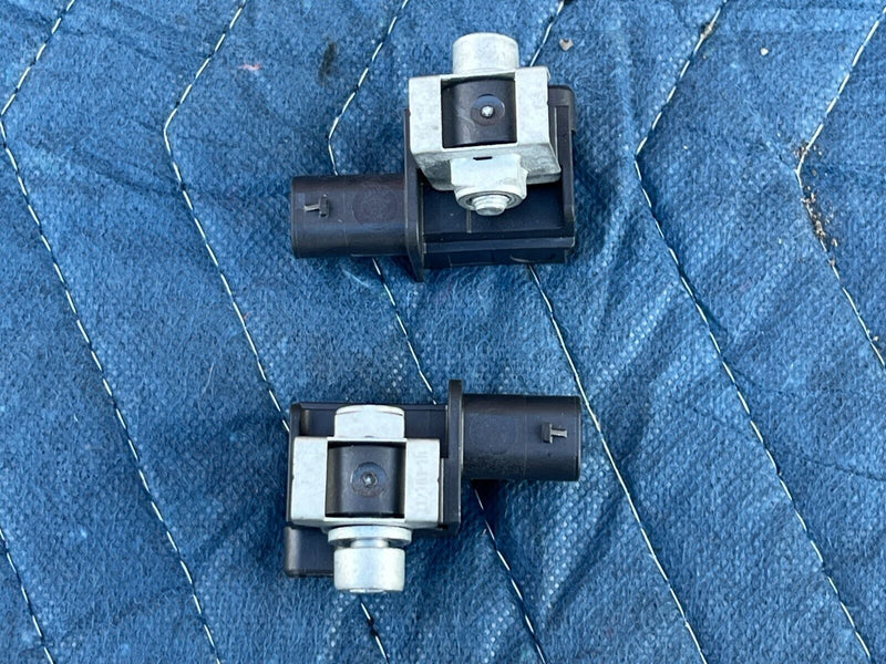 43947969