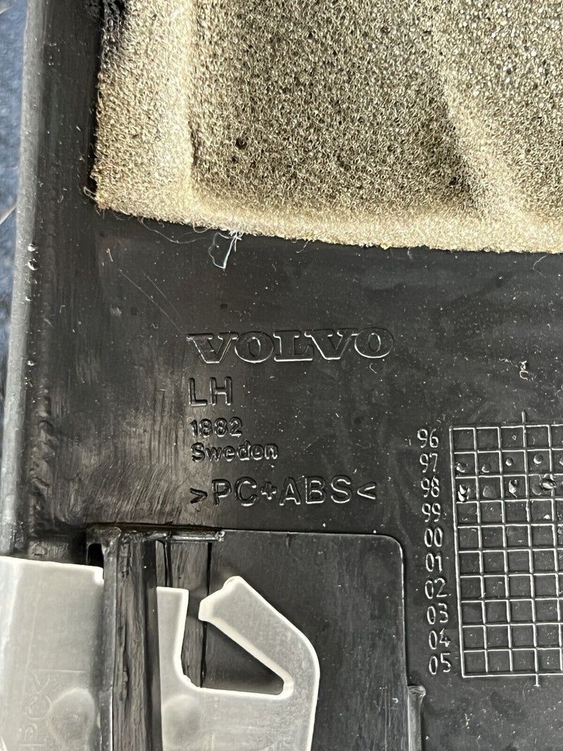 43770463