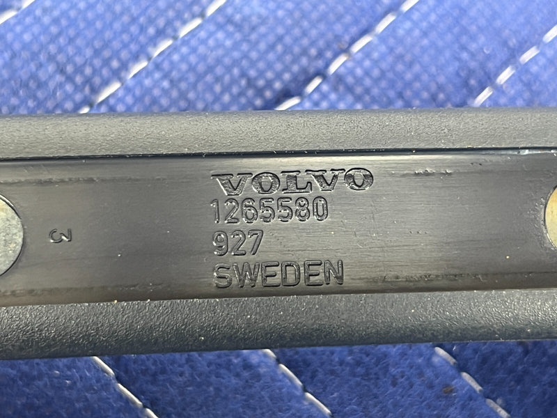 46768953