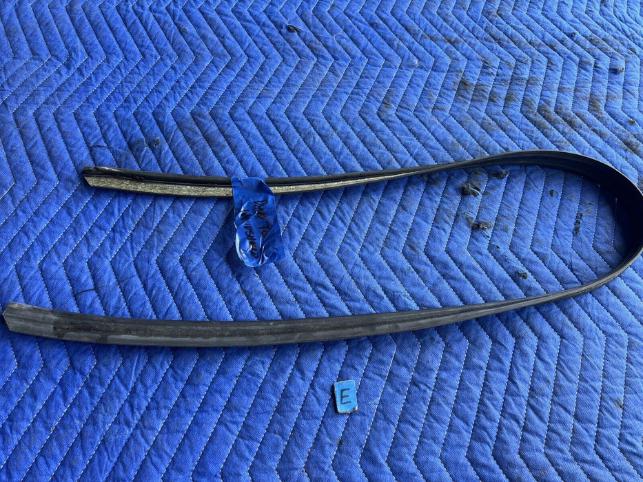 1986-1993 Volvo 240 244 245 Front Dash To Windshield Gasket Rubber Trim #3743E