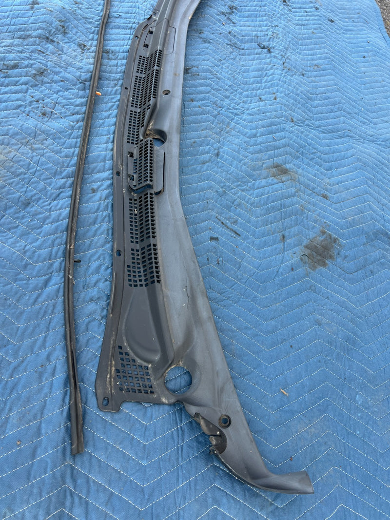 46180729