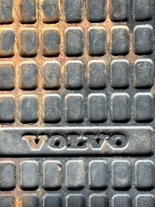 1986-1993 Volvo 240 244 245 Set 4 Honeycomb Molded Floor Mat All Weather #3639E