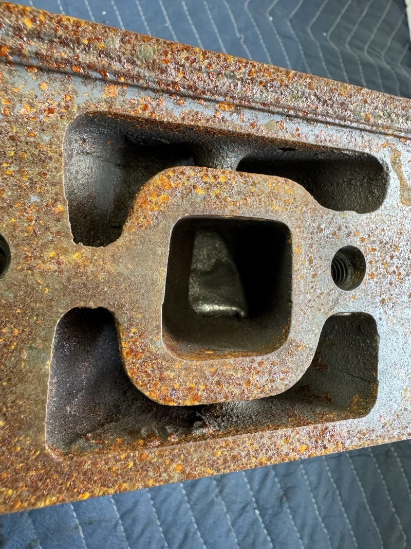 44724318