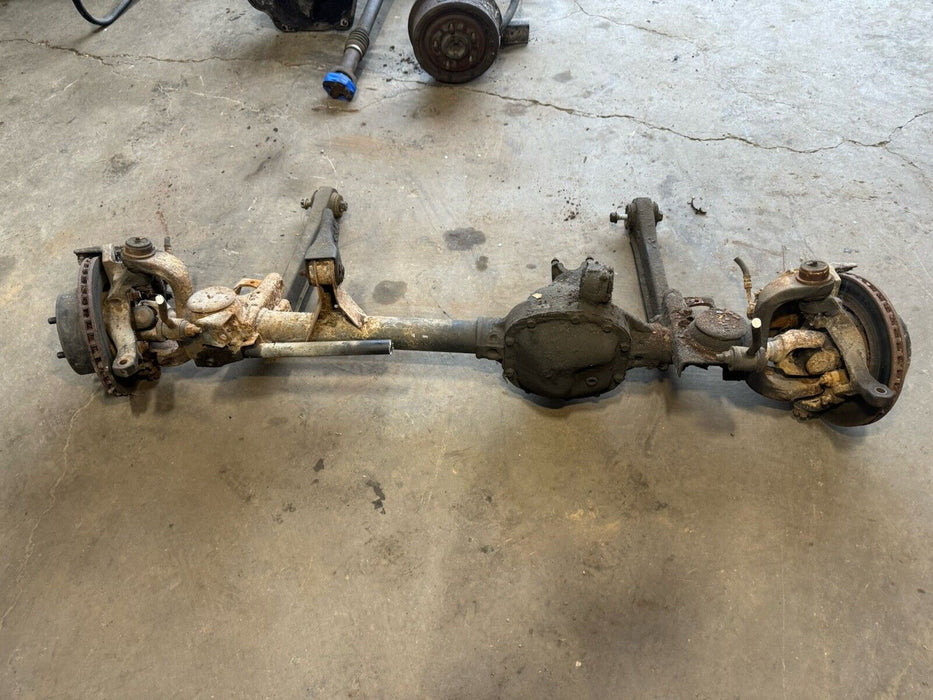 1997-2002 Jeep Wrangler TJ Dana 30 4.10 Ratio Front Axle Differential Manual OEM