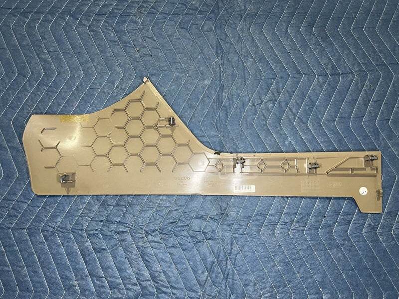 43943200
