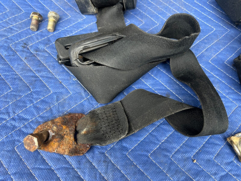 1983-1985 Porsche 944 Front Right & Left Seat Belt Retractor Pair OEM #1895EM