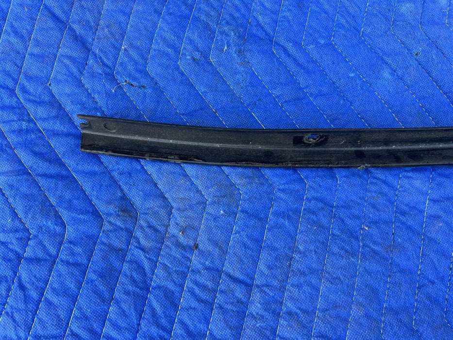 1986-1993 Volvo 240 244 245 Front Upper Windshield Inner Trim A Pillar OE #3719E