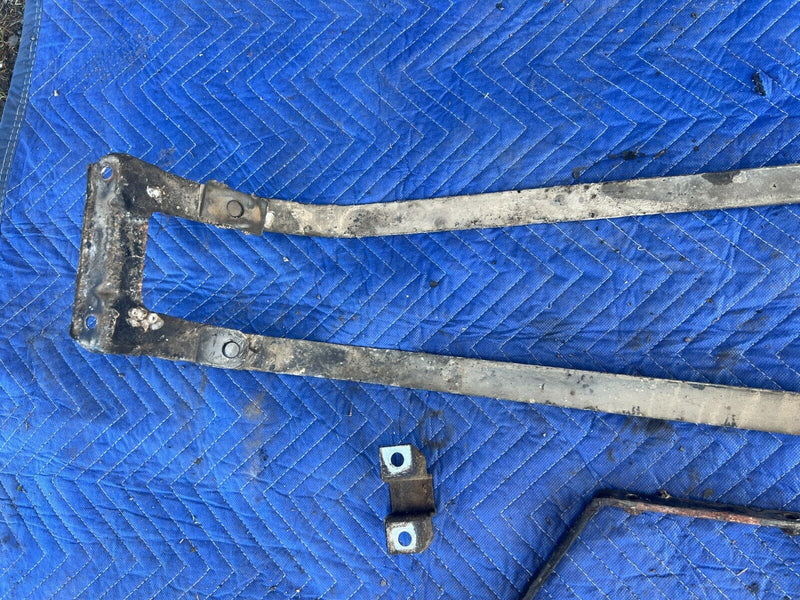 1984-1989 Volvo 740 760 Gas Fuel Tank Strap Bracket & Mounting Bolts OEM #1583EM