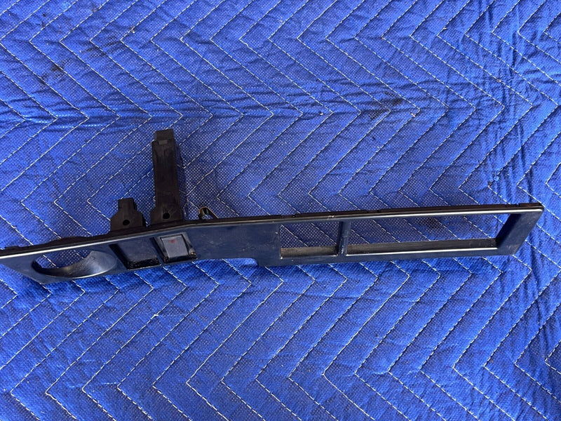 1984-1989 Volvo 740 760 Sedan Dash Climate Control Bezel Trim 1324560 OEM#1684EM