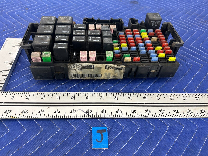 2006-2010 Hummer H3 Front Engine Fuse Relay Box Control 15844336 OEM #1460EM