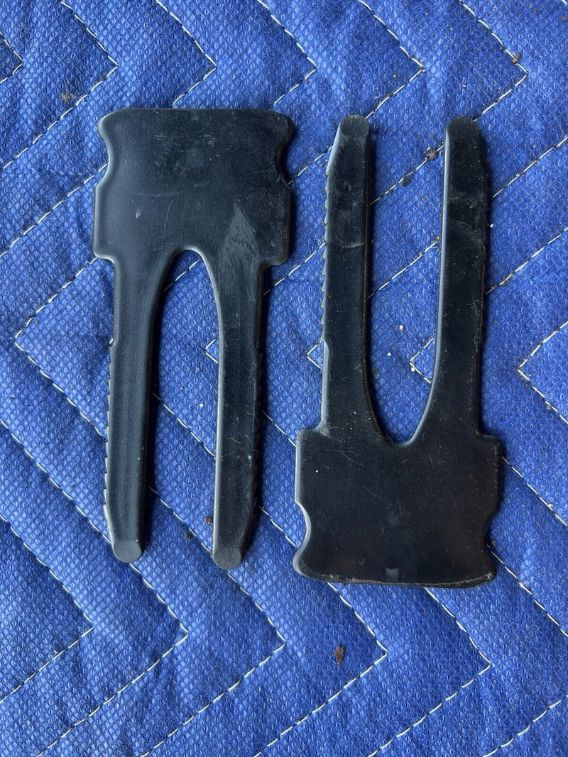 1986-1993 Volvo 240 244 245 Interior Dash Wiring Shim Dashboard Clips OEM #3654E
