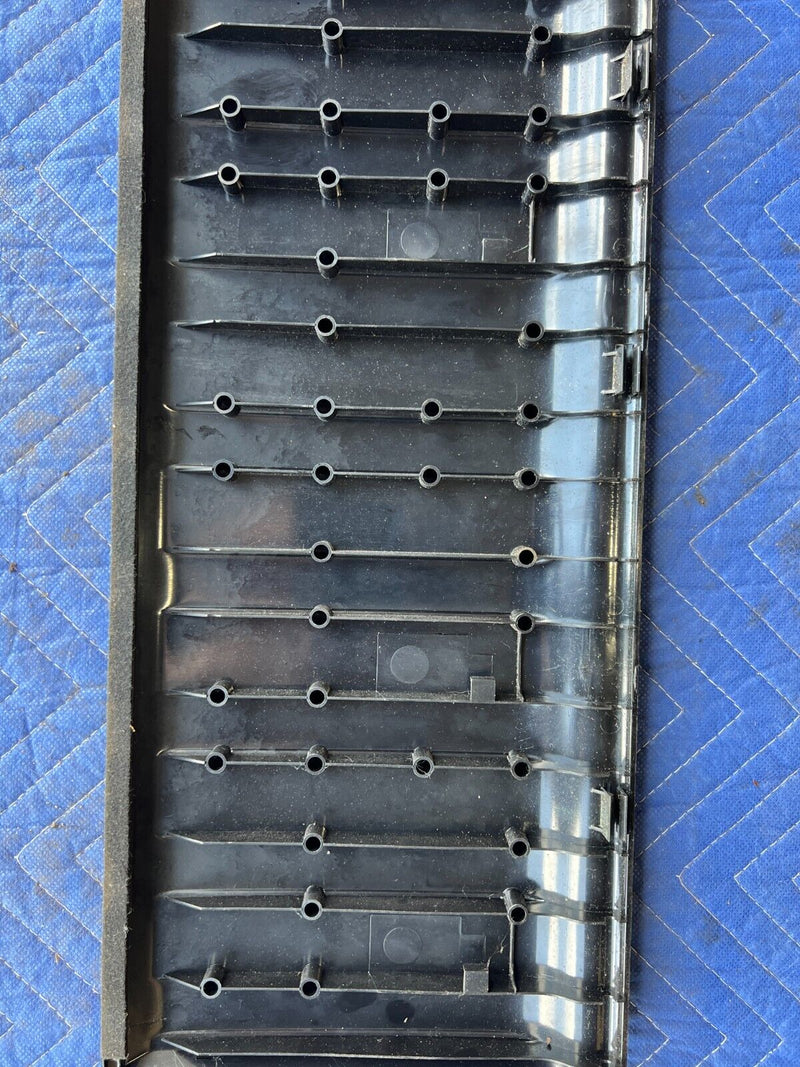 43771048