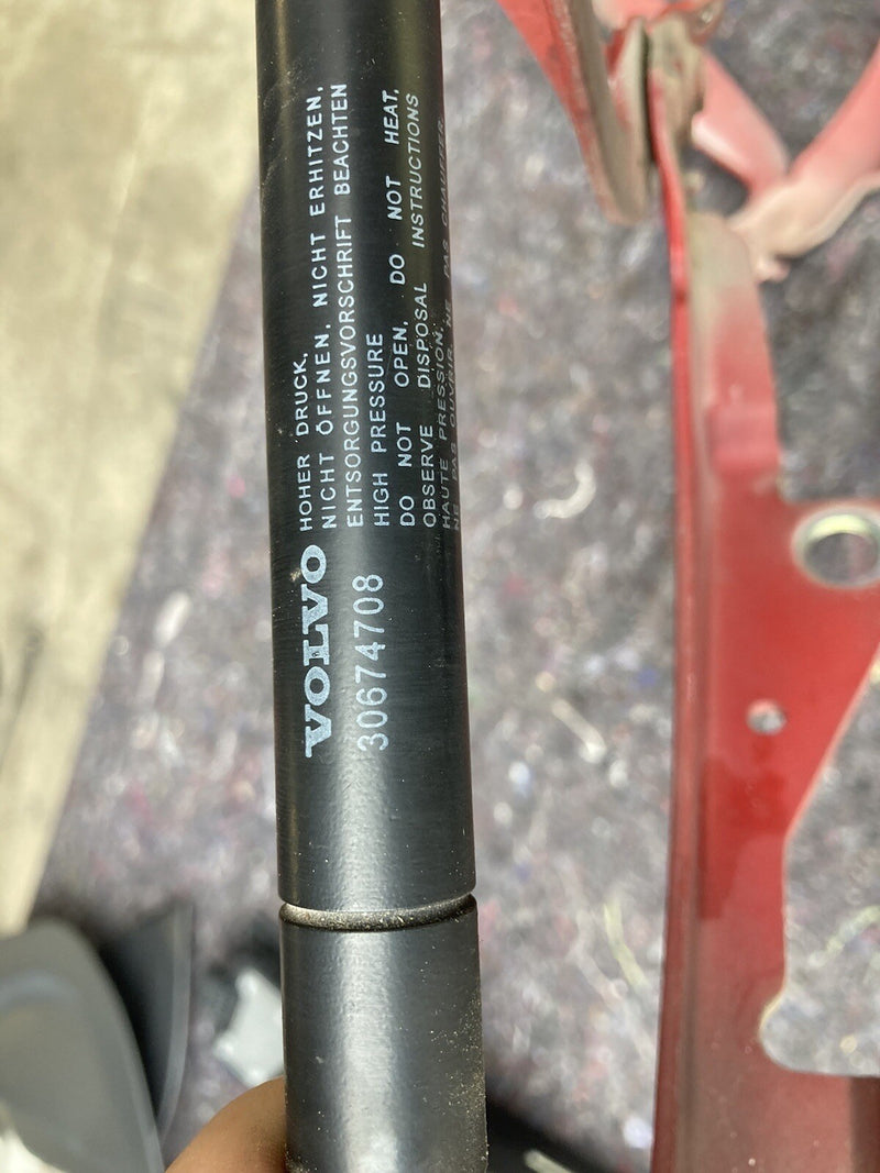 46763058