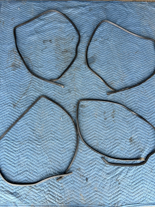 47058393