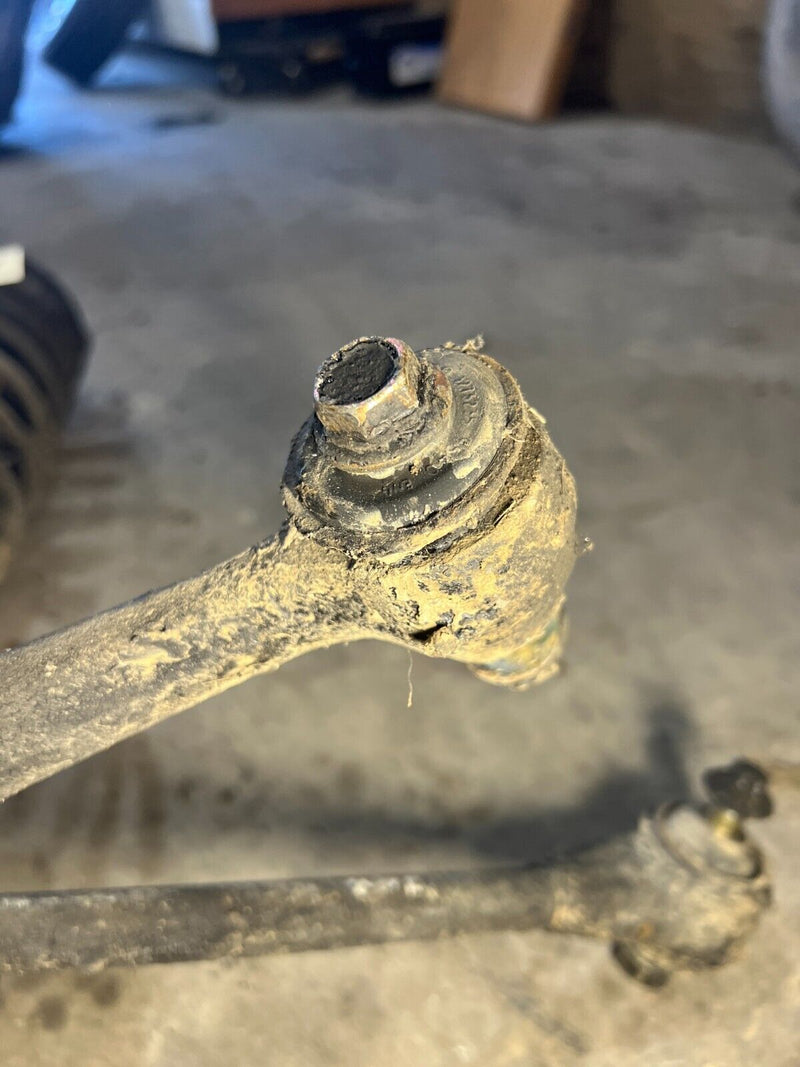 1984-1989 Volvo 740 760 Passenger Right Front Strut Shock Knuckle OEM #1702EM