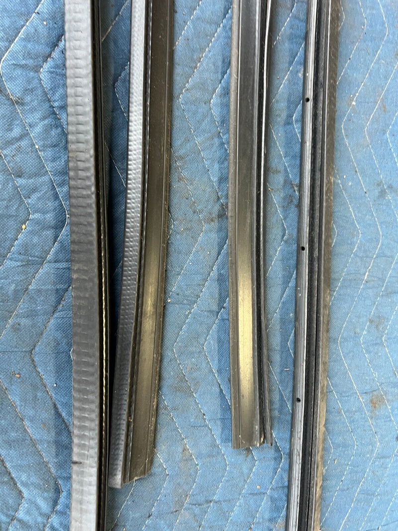 44089951