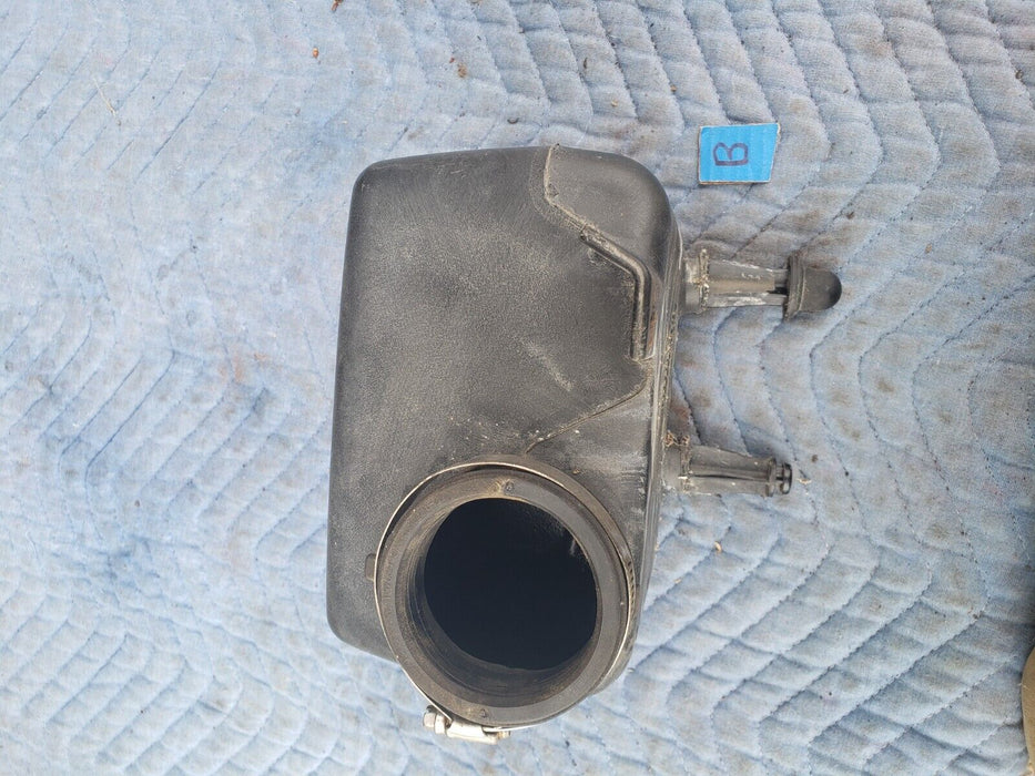 1988-1998 Chevy GMC GM 1500 C/K 15998580 5.7 Vortec Air Intake Box OEM #1038CN