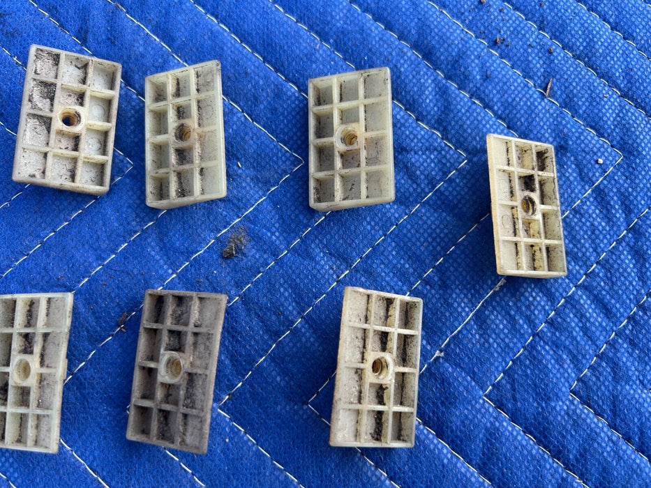 1984-1989 Volvo 740 760 Sedan Lower Rear Window Molding Clips OEM #1606EM