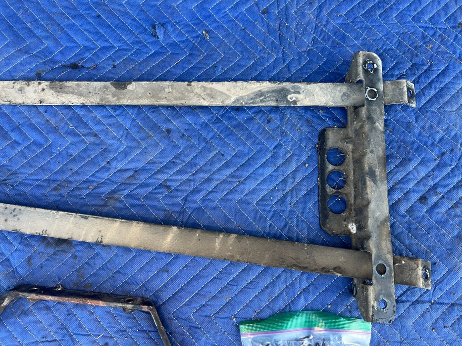 1984-1989 Volvo 740 760 Gas Fuel Tank Strap Bracket & Mounting Bolts OEM #1583EM