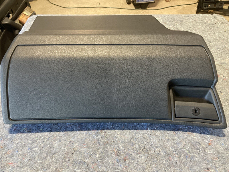 46762564
