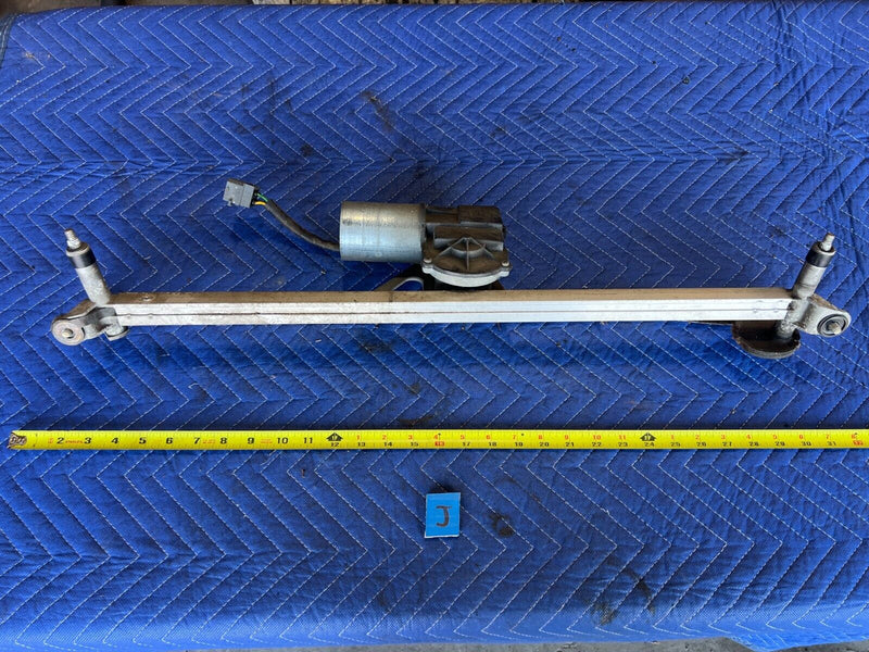 1984-1989 Volvo 740 760 Sedan Windshield Wiper Motor & Transmission OEM #1690EM