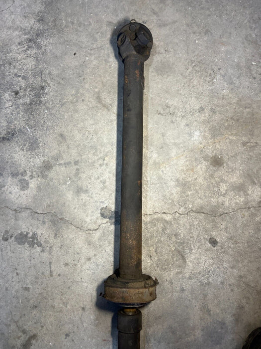 1984-1989 Volvo 740 760 Sedan Rear Drive Shaft Driveshaft Assembly OEM #1704EM