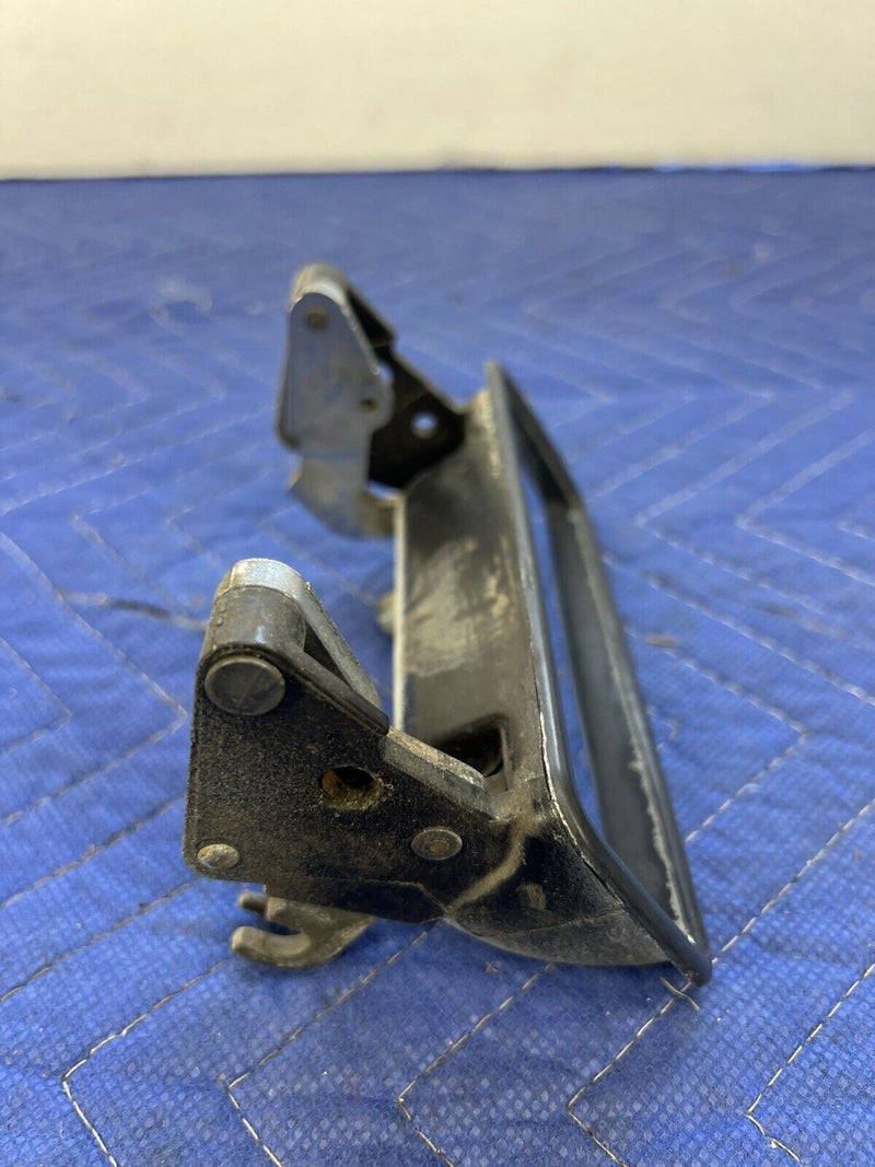 1972-1989 Volvo 140 240 242 244 245 Right Pass Exterior Door Handle OEM #3858E