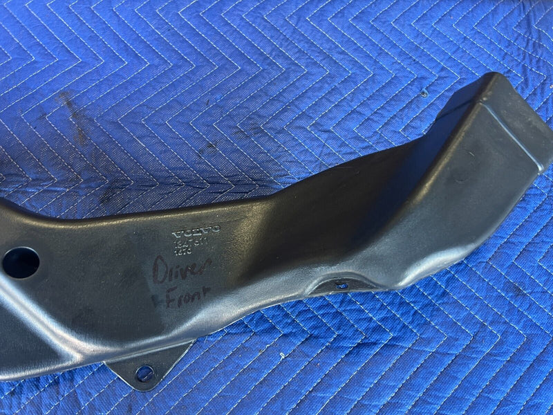 1984-1989 Volvo 740 760 HVAC AC Heat Air Duct Tube R & L Pair 1347612 OEM#1665EM