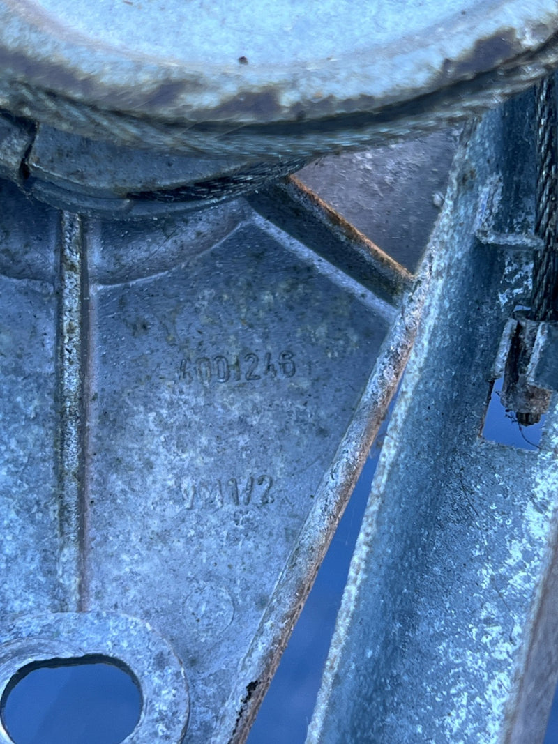 47028872