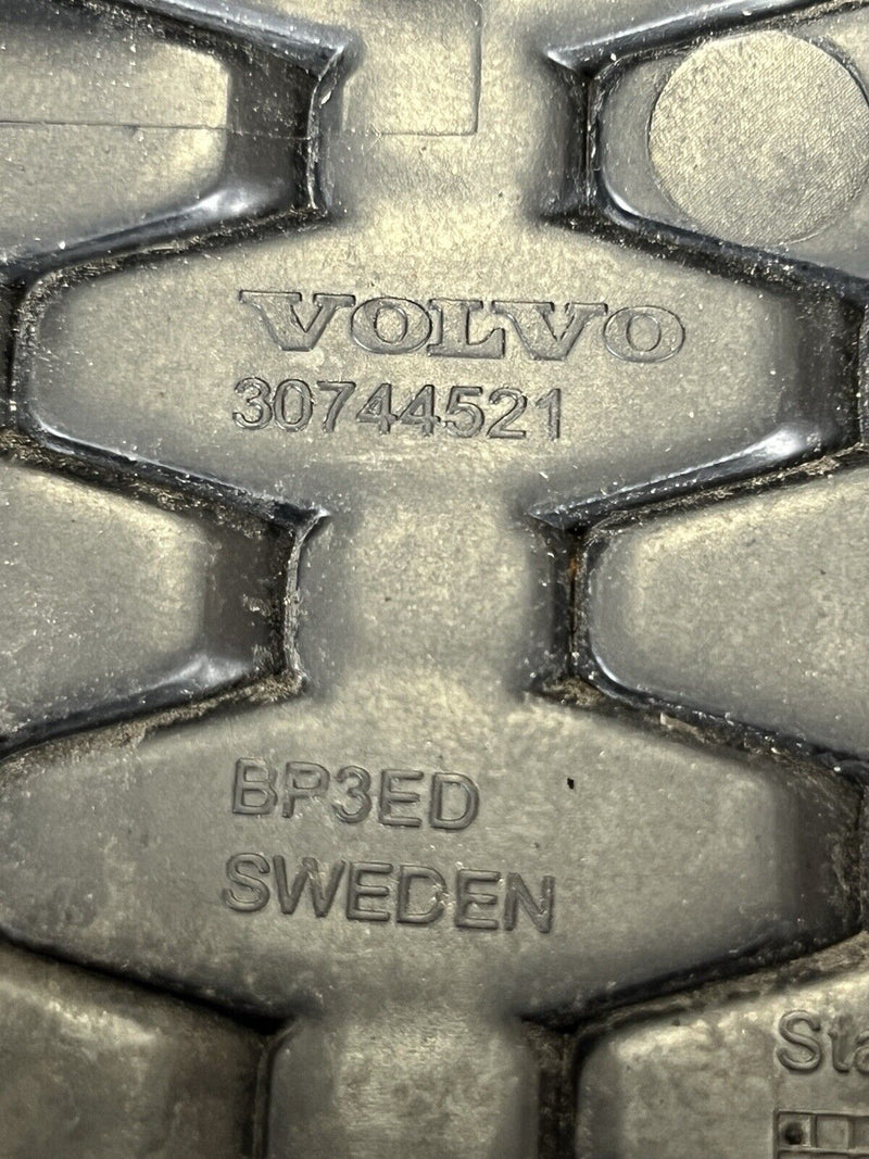 43786048