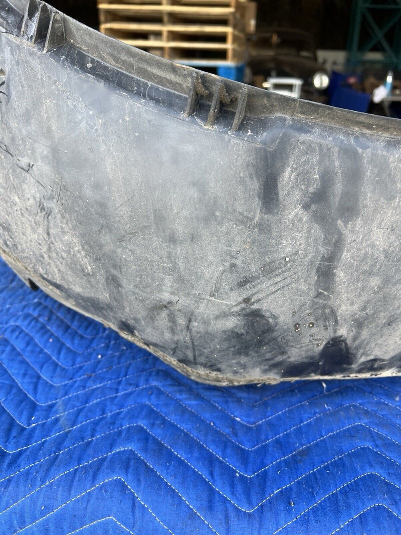 1986-1993 Volvo 240 244 245 Front Wheel Well Liner Pair Left & Right OEM #3782E