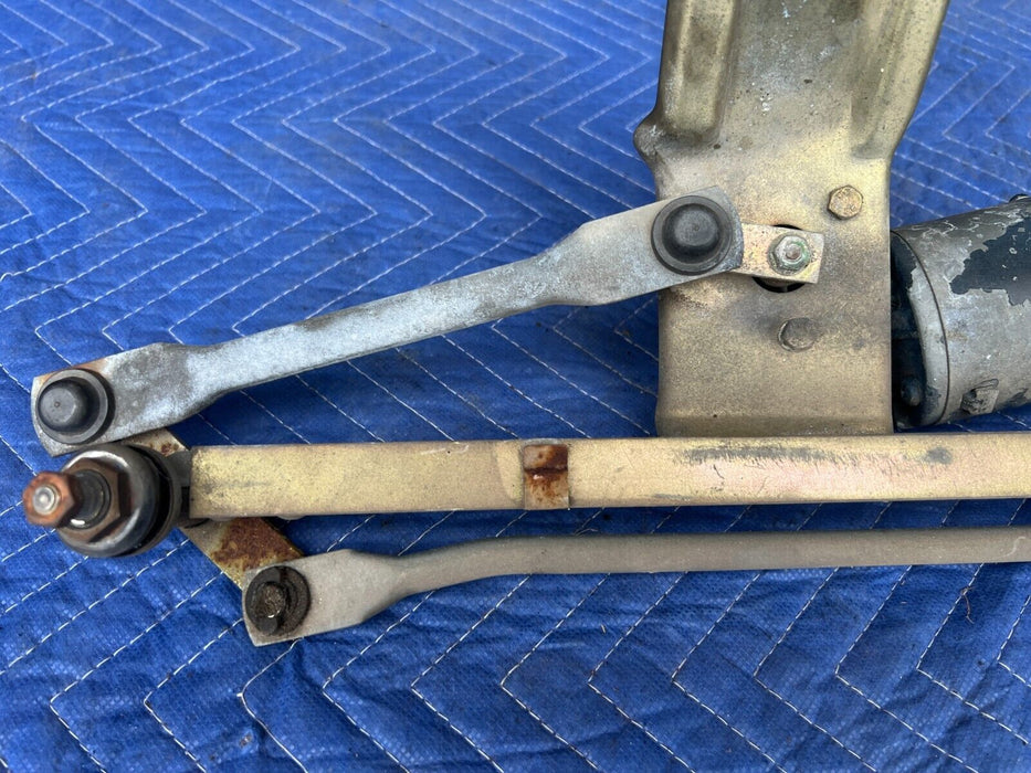 1983-1985 Porsche 944 Windshield Wiper Motor Transmission Assembly OEM #1900EM