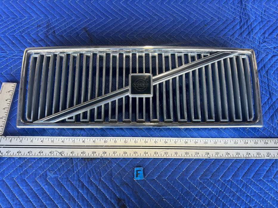 1984-1989 Volvo 740 760 Sedan Front Grille Grill Chrome w/ Emblem OEM #1660EM