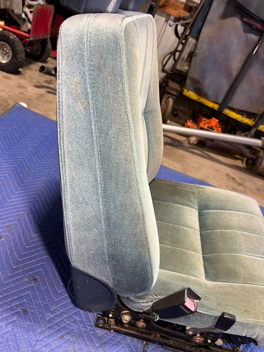 1984-1989 Volvo 740 760 Sedan Front Driver Left LH Seat Blue Cloth OEM #1557EM