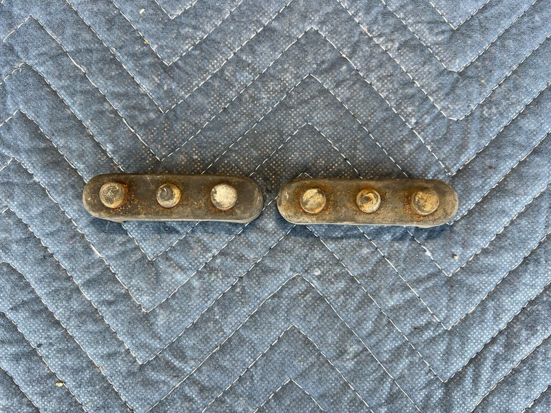 1986-1993 Volvo 240 740 940 Radiator Mounting Cushion Pair 463304 OEM #3725E