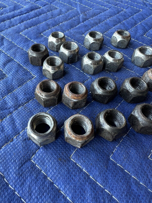 1986-1993 Volvo 240 244 245 Lug Nut Set Of 20 OEM #3658E