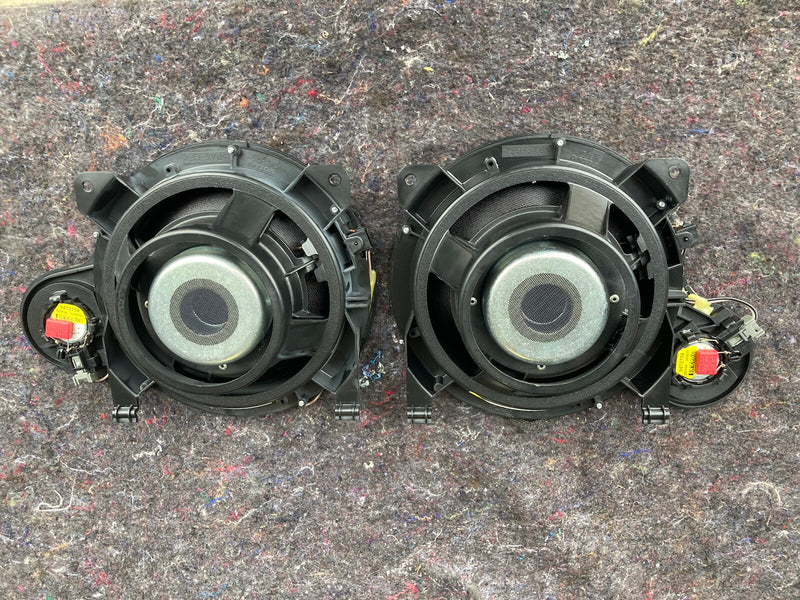 46763586